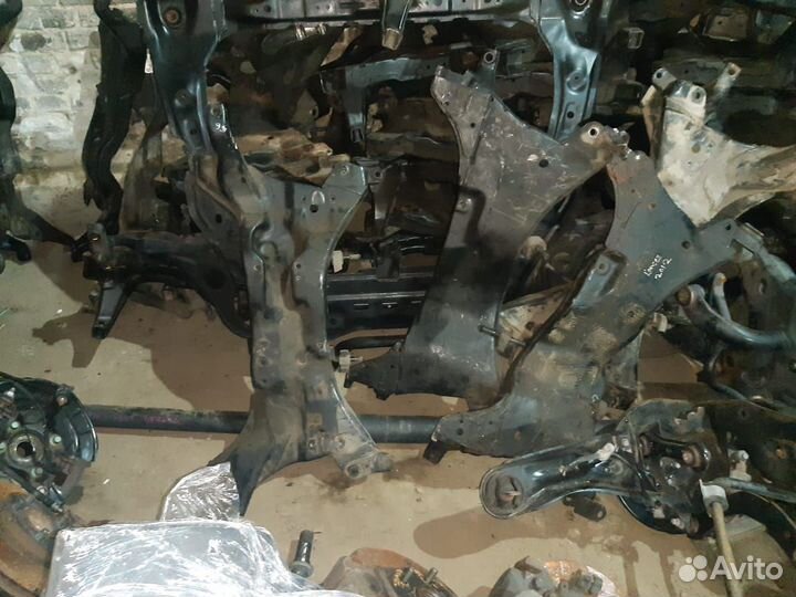 Подрамник (балка подмоторная) Ланцер 9 оригинал