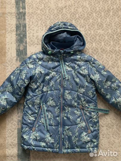Куртка демисезонная детская в отличном состоянии