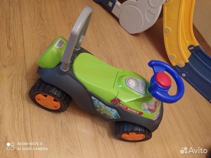 Каталка машинка детская