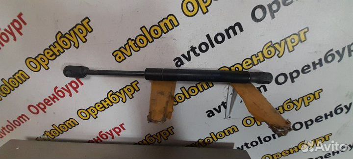 Упор багажника задний Ford Focus 2 CB4 hxdb 2006