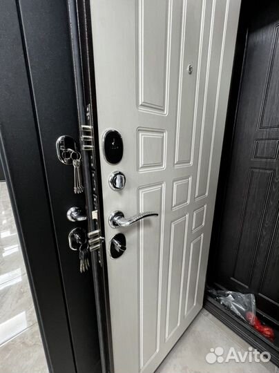 Дверь входная утепленная