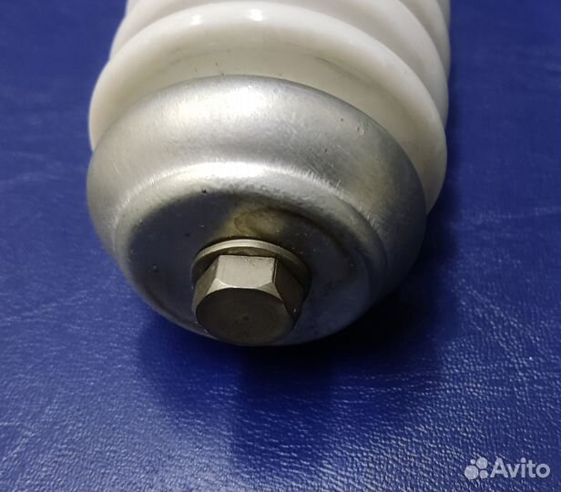 Изолятор опорный фарфоровый