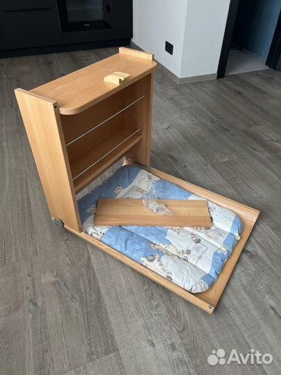 Настенный пеленальный стол Geuther Wanda