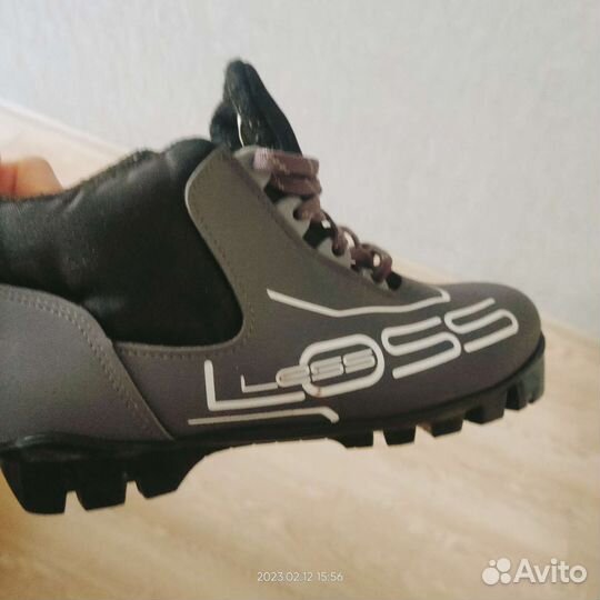 Лыжные ботинки