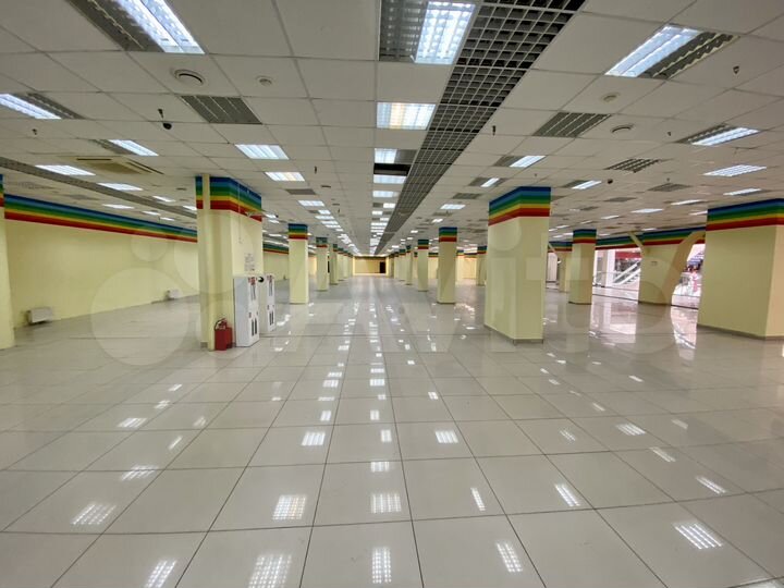 Торговая площадь, 1350 м²