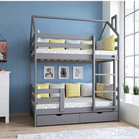 Двухъярусная детская кровать