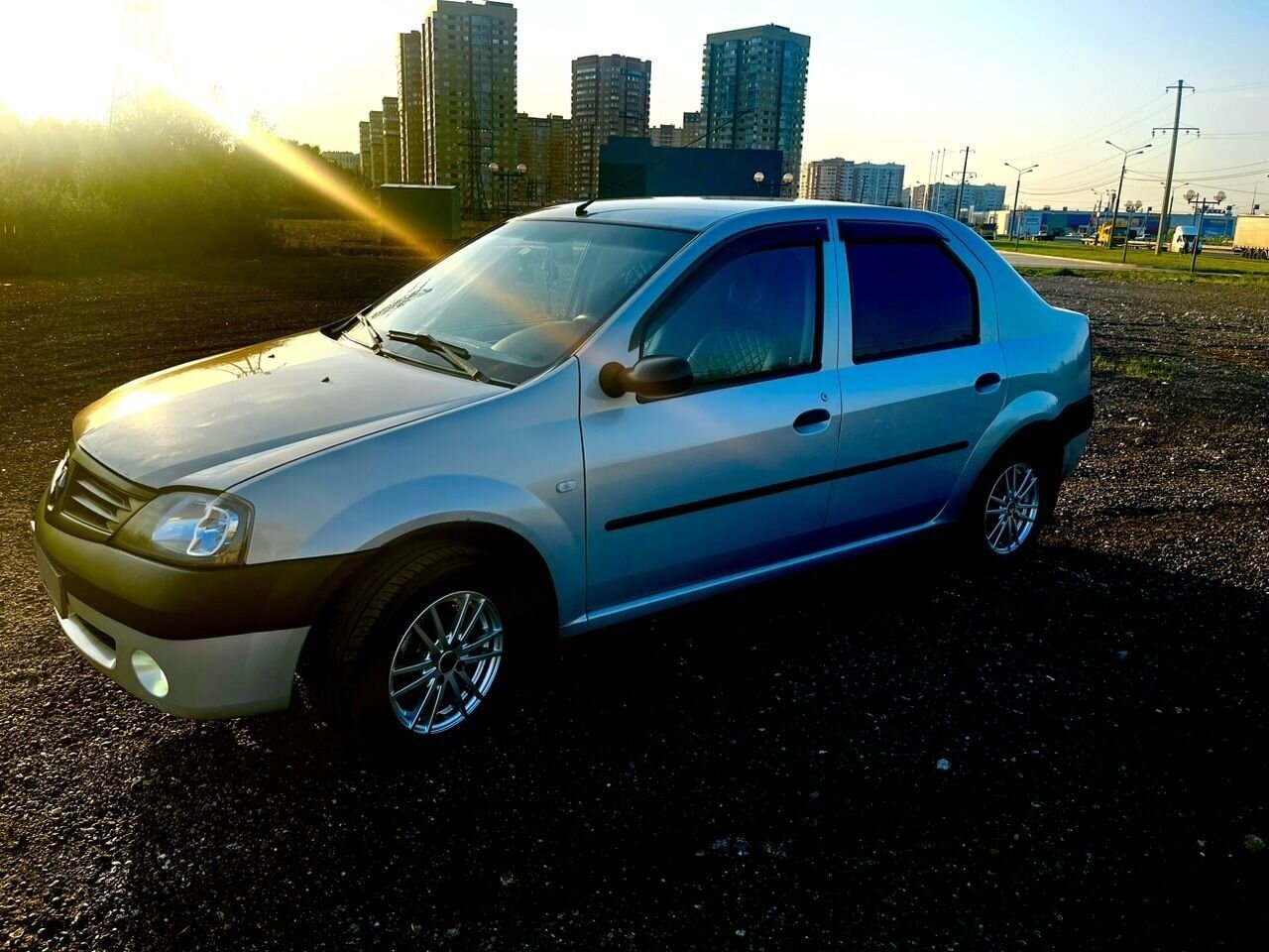 Renault Logan: фото владельца