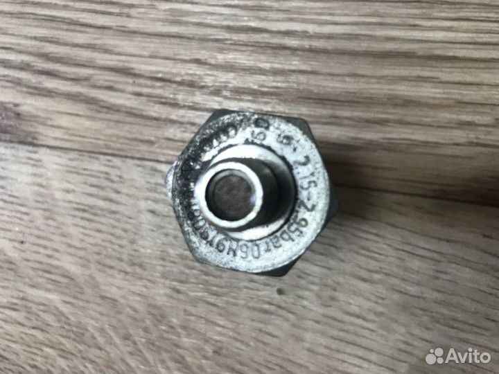 Датчик давления масла Ауди А5 1,8-2,0 L