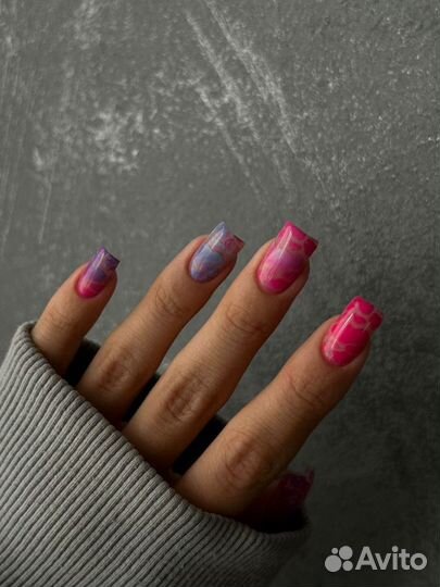 Маникюр / наращивание ногтей / педикюр