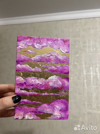 Розовые облака на потали