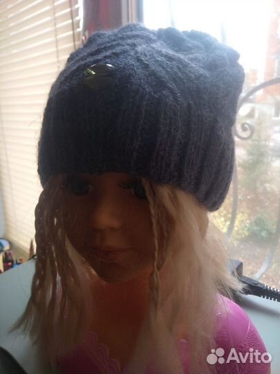 Шапка женская вязаная