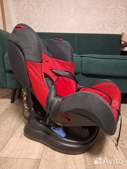 Автомобильное кресло