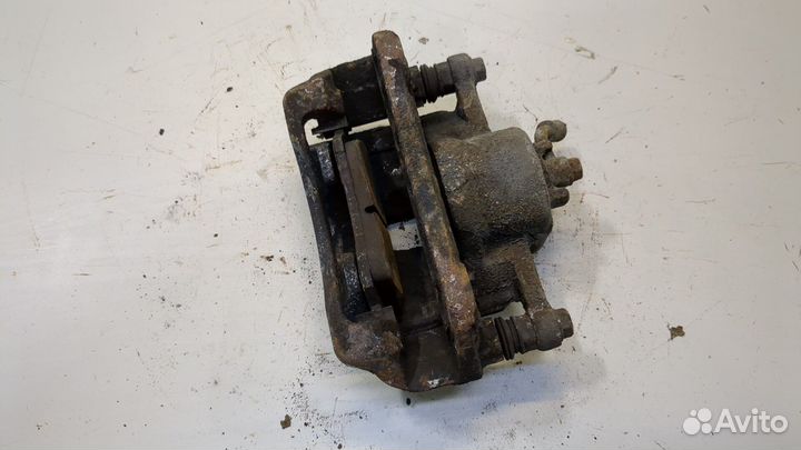 Суппорт левый передний Hyundai i10