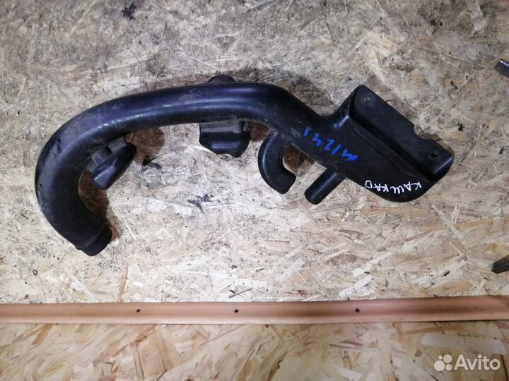 Воздухозаборник Ниссан Кашкай J10