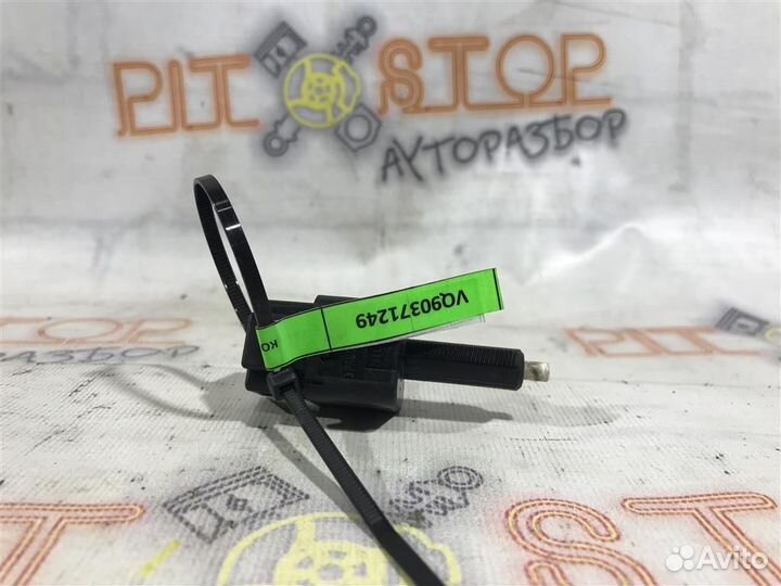 Концевик педали тормоза Nissan Teana (J31) 2005