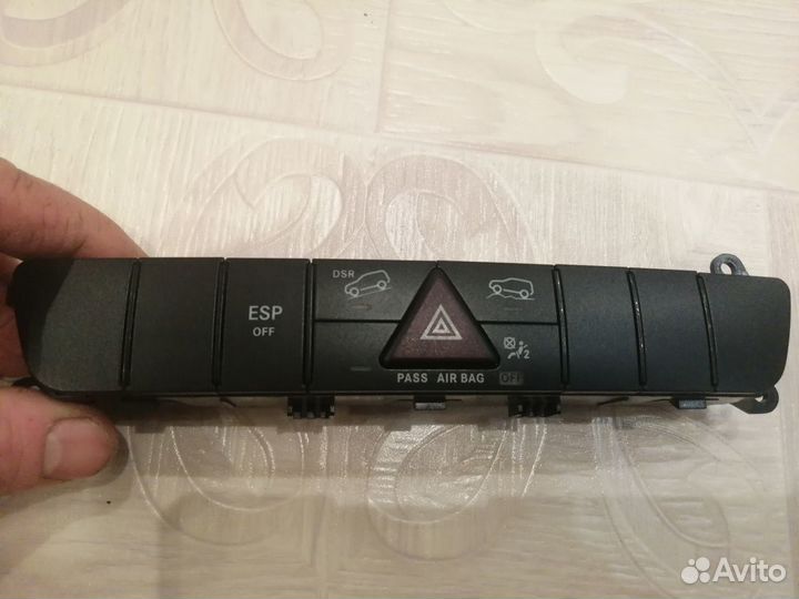 Блок кнопок с аварийкой Mercedes ML W164