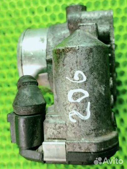 Дроссельная заслонка Audi A4