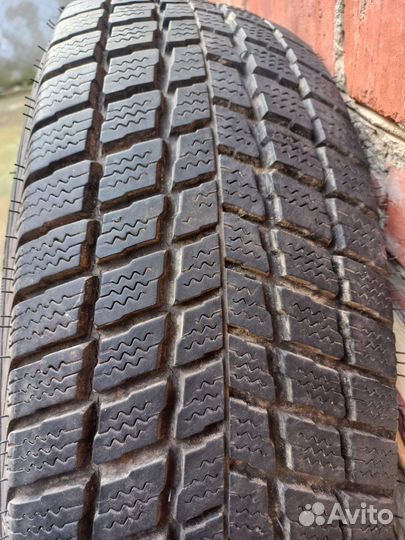 Nexen Winguard SUV 215/70 R15