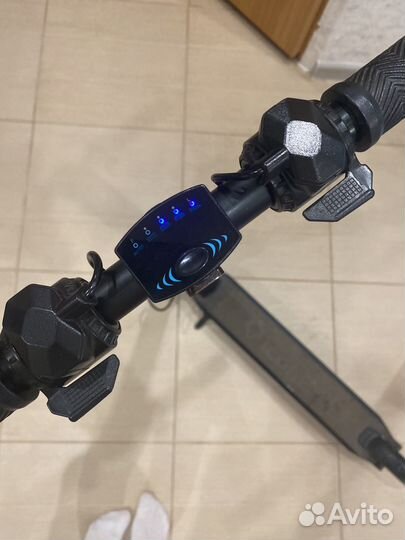 Электросамокат iconbit