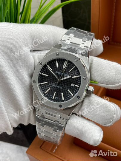 Мужские увесистые часы Audemars Piguet