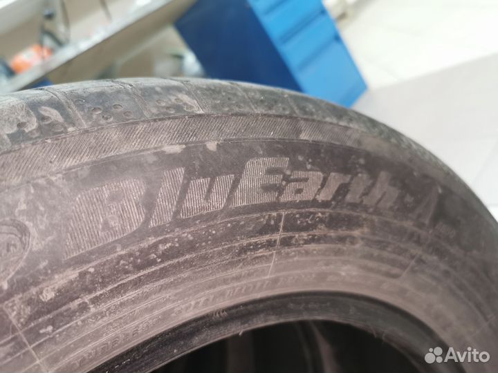 Yokohama BluEarth AE50 215/65 R17 99V