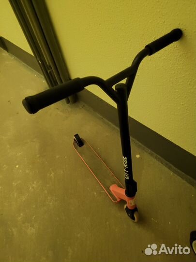 Трюковой самокат