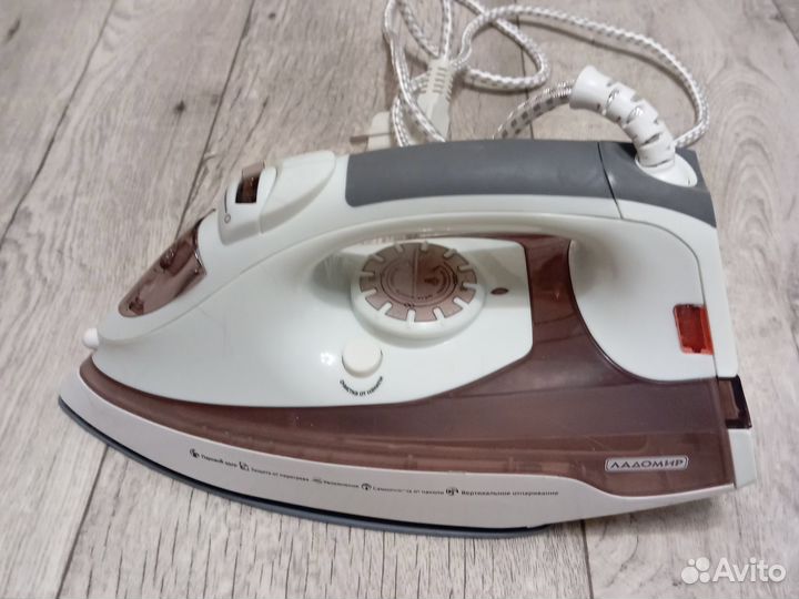 Утюг новый ладомир
