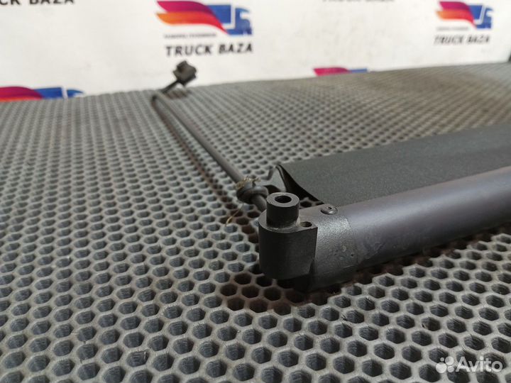 Шторка солнцезащитная двери левой