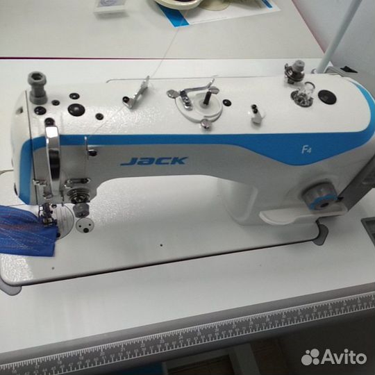 Промышленная швейная машина Jack F 4 (F-5)