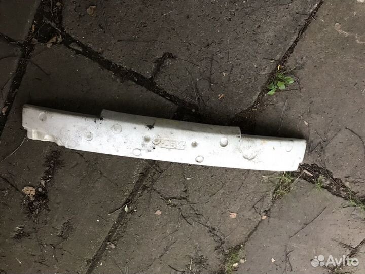 Абсорбер бампера Subaru Outback bp