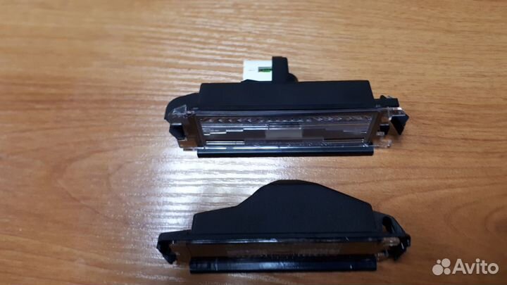 Фонарь освещения номерного знака Рено Логан/Символ