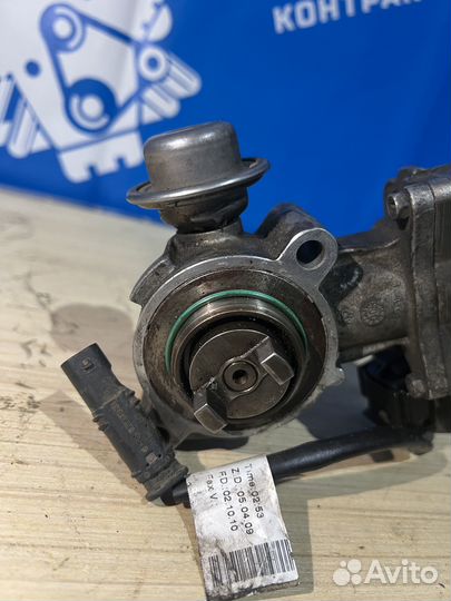 Топливный насос Mercedes C Clacc W204 271.860 2009