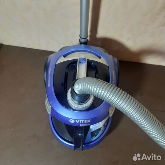 Пылесос vitek VT-1886 B