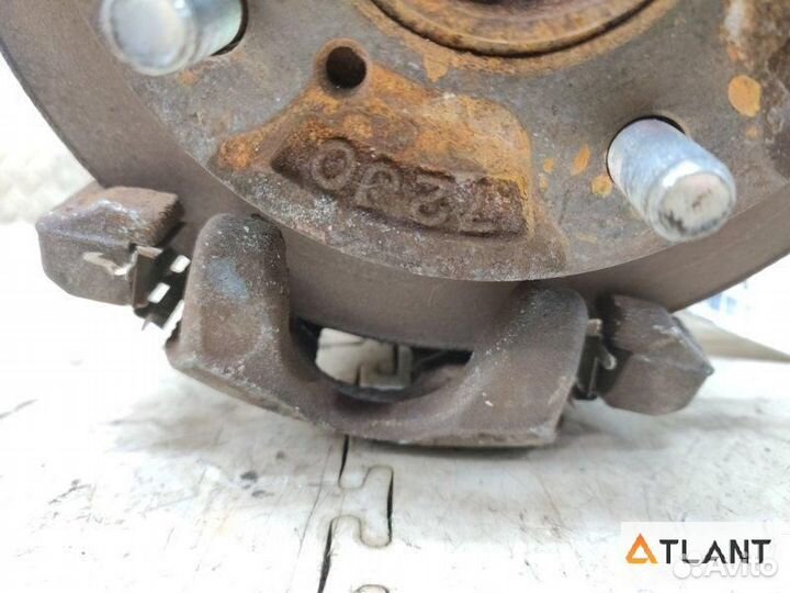 Ступица передняя правая suzuki MR wagon