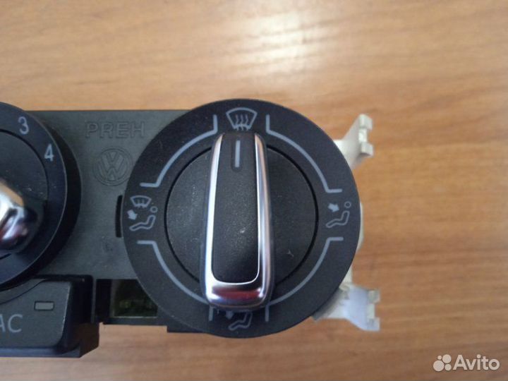 Блок управления печки/климат-контроля Volkswagen