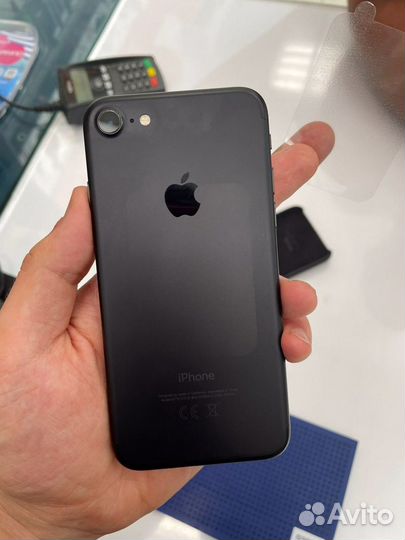 Телефон iPhone 7 128gb