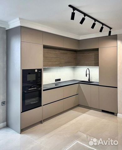 Угловая кухня