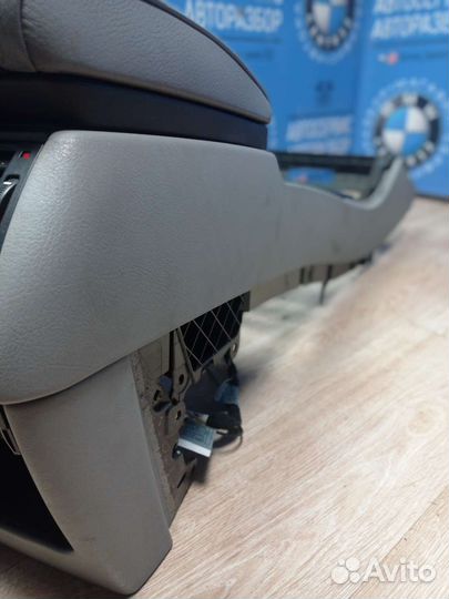 Подлокотник на BMW X5 E53 левый руль