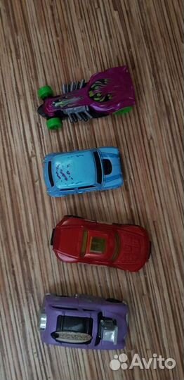 Машинки металлические Hot Wheels