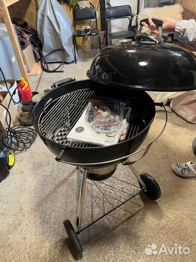 Угольный гриль weber master touch