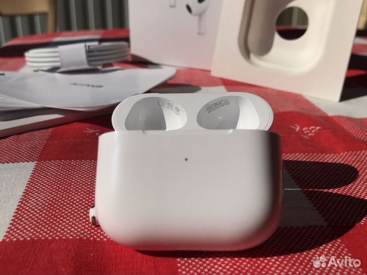 Наушники AirPods 3
