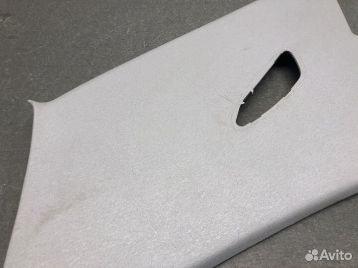 Обшивка стойки задняя левая Mitsubishi Carisma