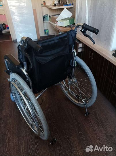 Коляска инвалидная