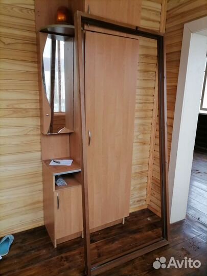 Дверь входная деревянная с коробкой
