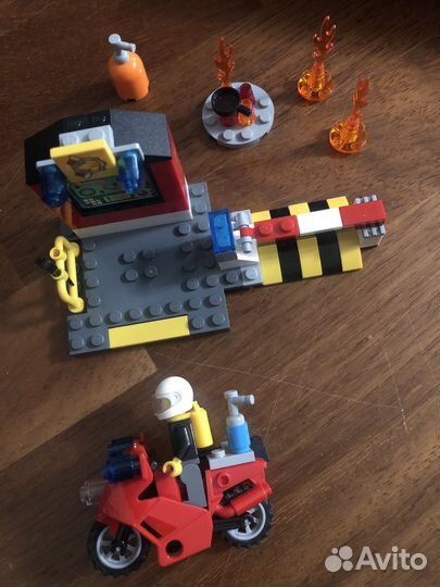 Lego juniors «Пожар» в чемоданчике