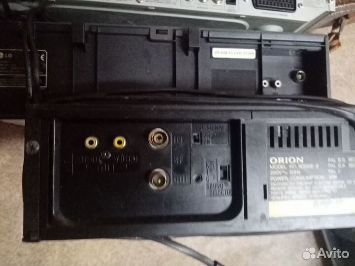 Видеомагнитофоны одним лотом