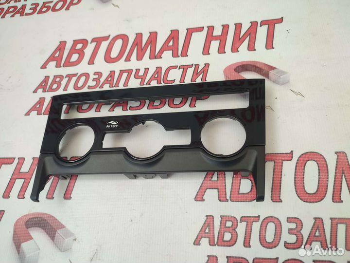 Рамка блока печки Шкода Кодиак Kodiaq