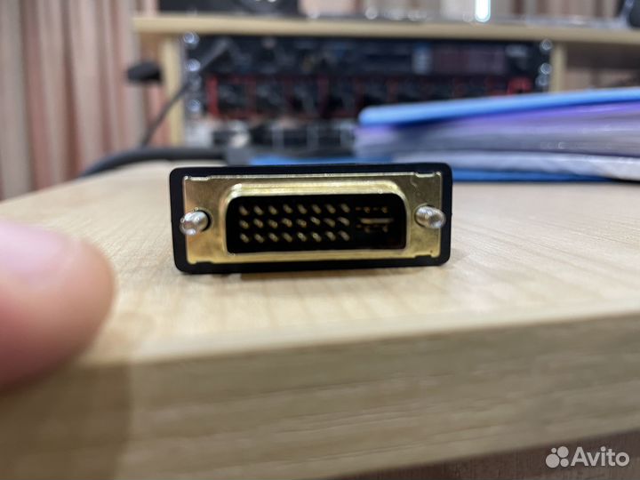 Продаётся переходник с hdmi на DVI