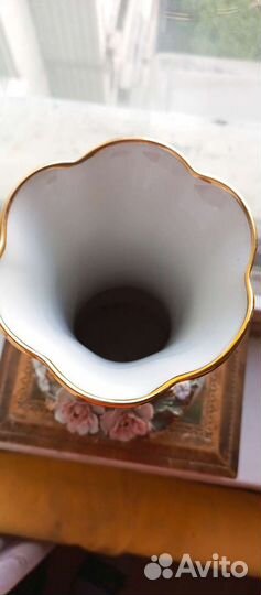 Ваза с лепниной и ваза большая напольная