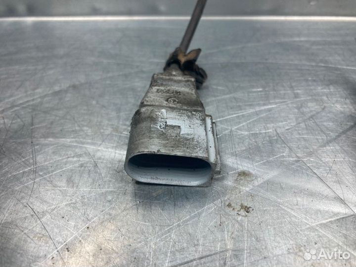 Датчик положения коленвала Volkswagen Golf 4